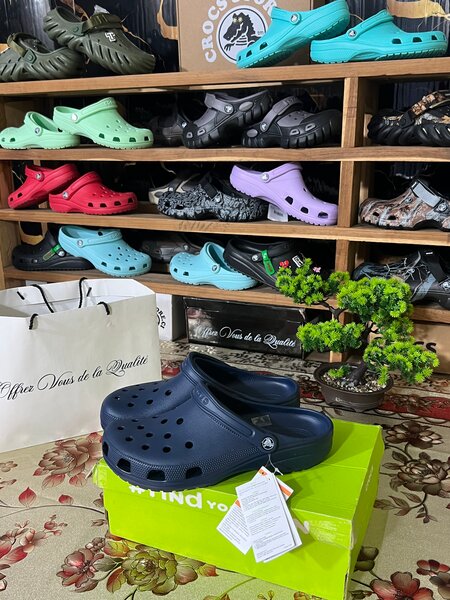 Crocs classique bleu nuit