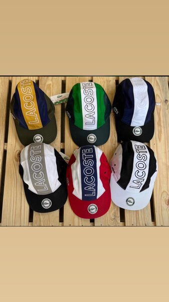 Caps