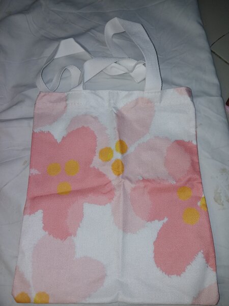 Sac en toile à fleurs