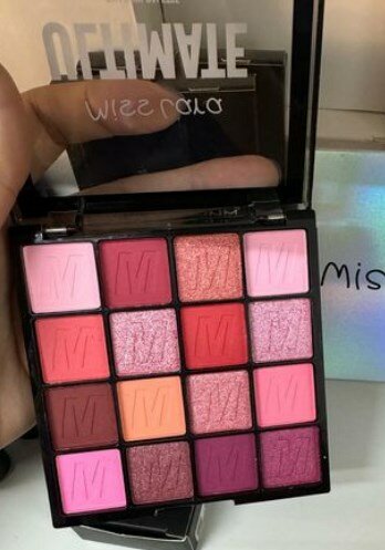 eyeshadow