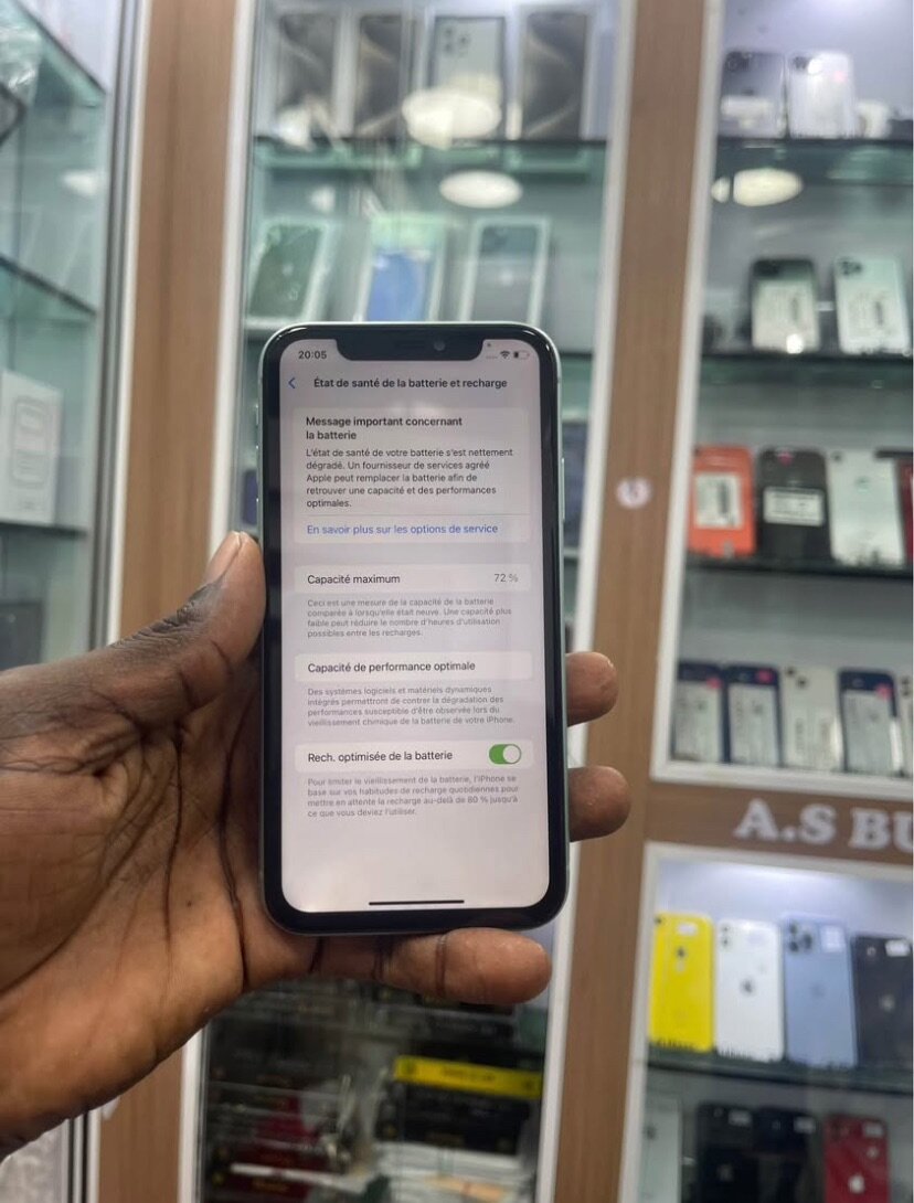 iPhone 11