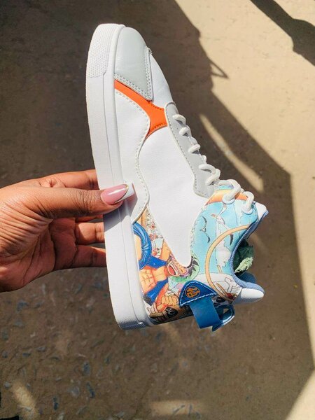 Sneakers