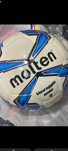 Ballon de Foot Molten Vantaggio
