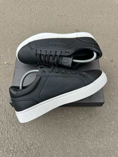 Paire de baskets boss