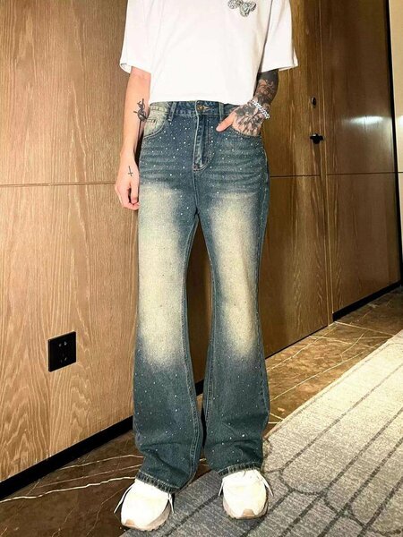 Jeans évasés tendance