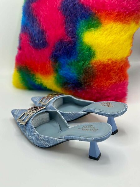 Ladies heel