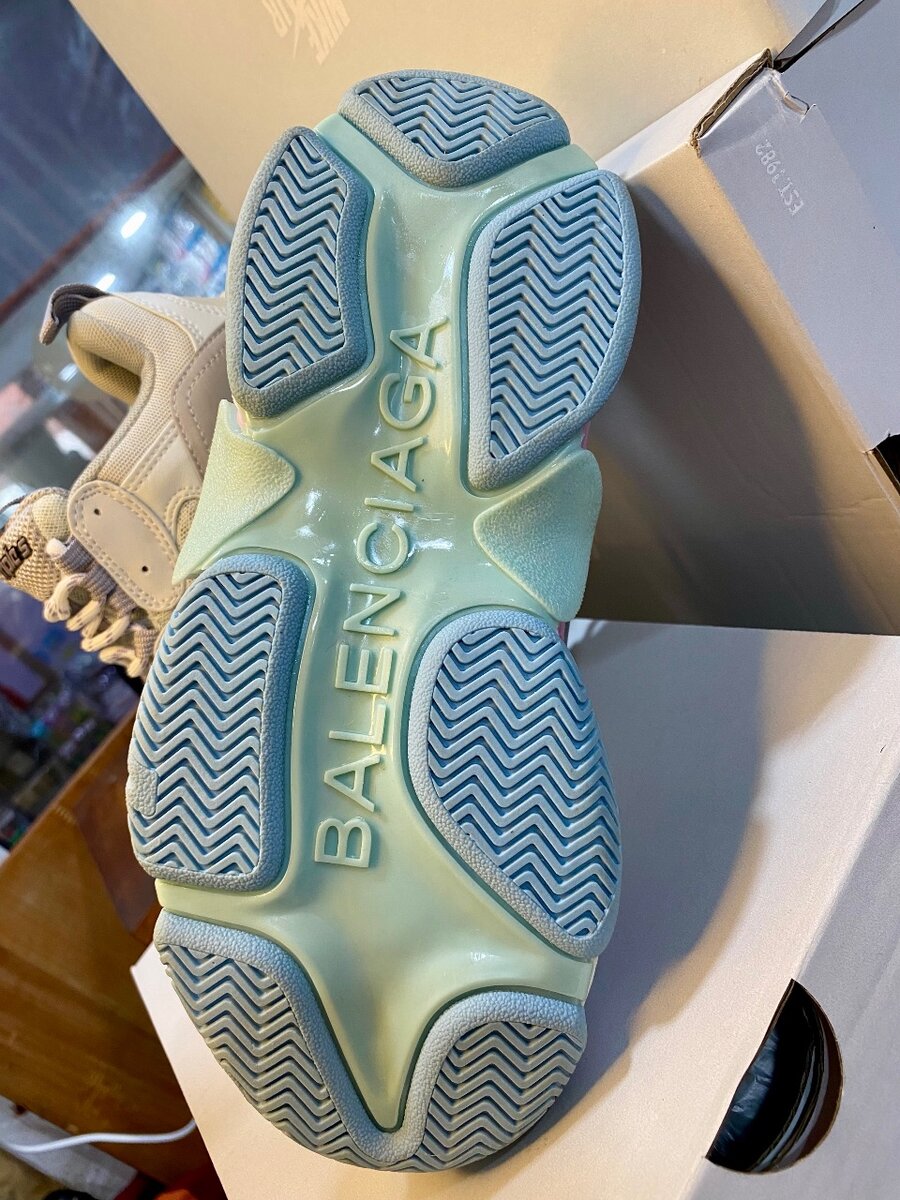 Baskets Balenciaga Triple S