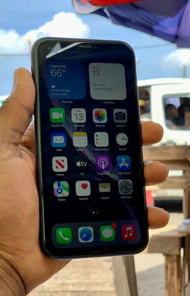 iPhone XR 64gig