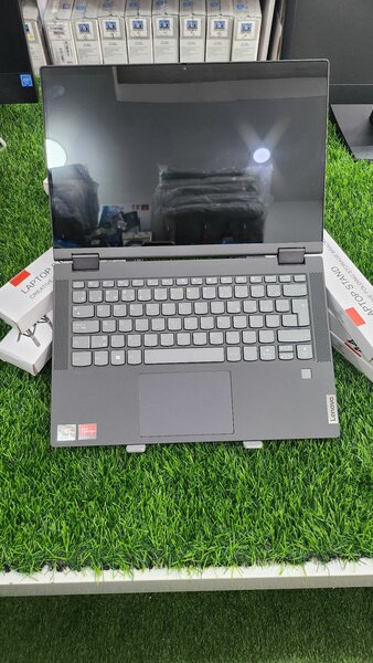 Laptop stand