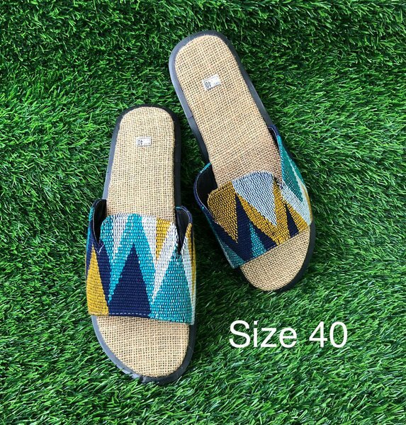 Ladies slippers