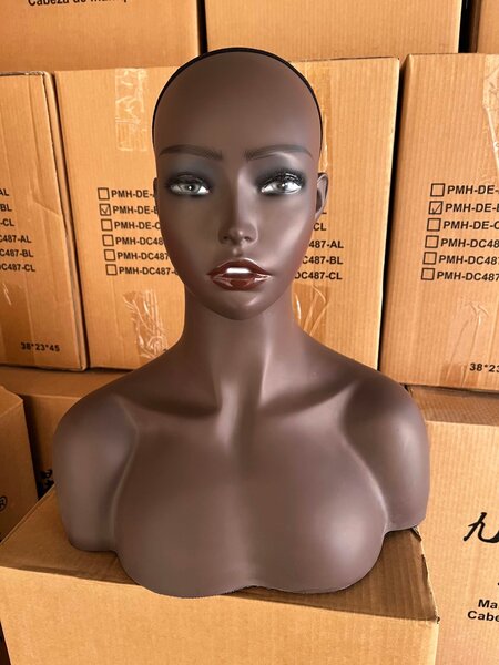 Pieceable mannequin