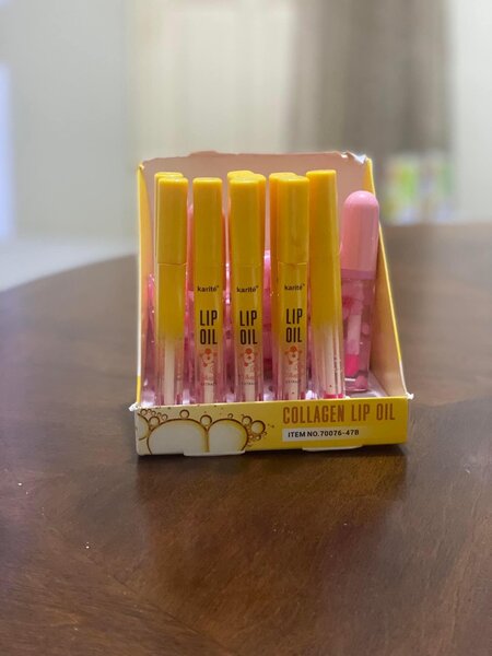 Collagen lip oil