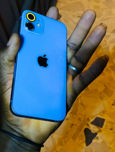 iPhone 12 simple