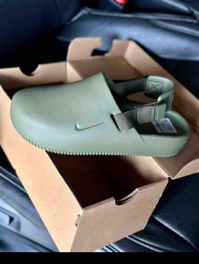 Sandales nike