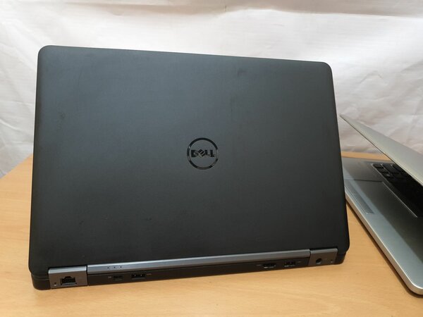 LATITUDE E7450