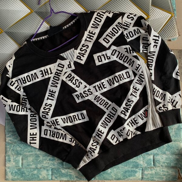 Salaula sweatshirts