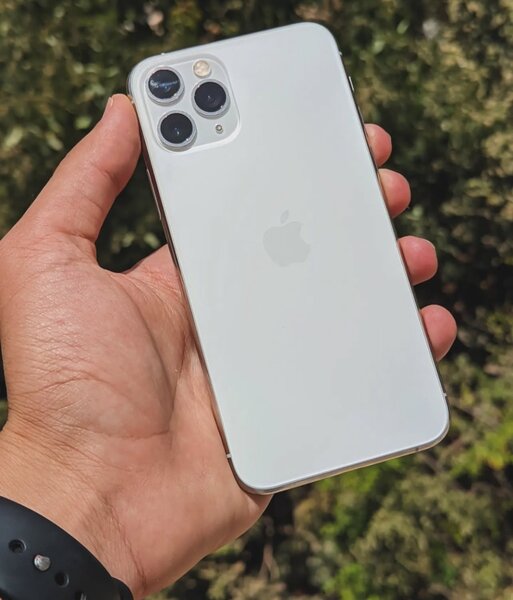 IPHONE 11 PRO