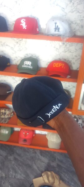 Bonnets neufs