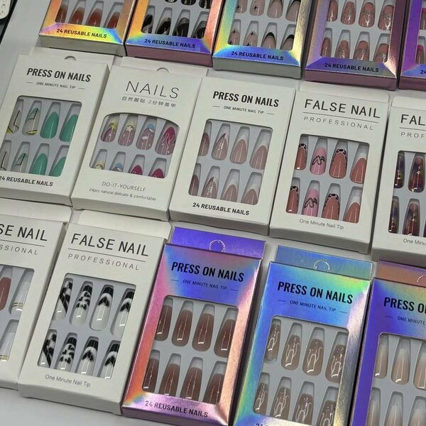 Faux ongles