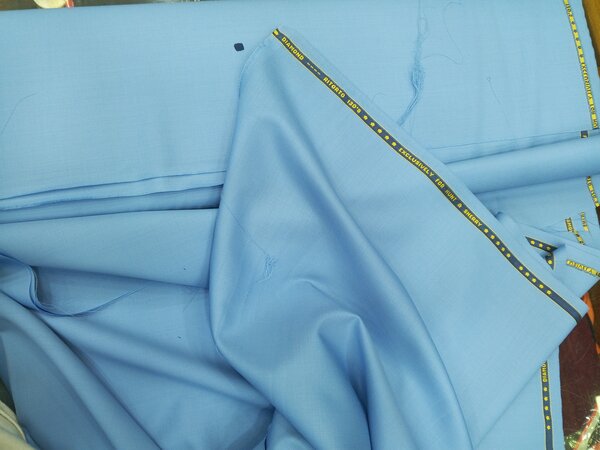 Tissu italien bleu doux