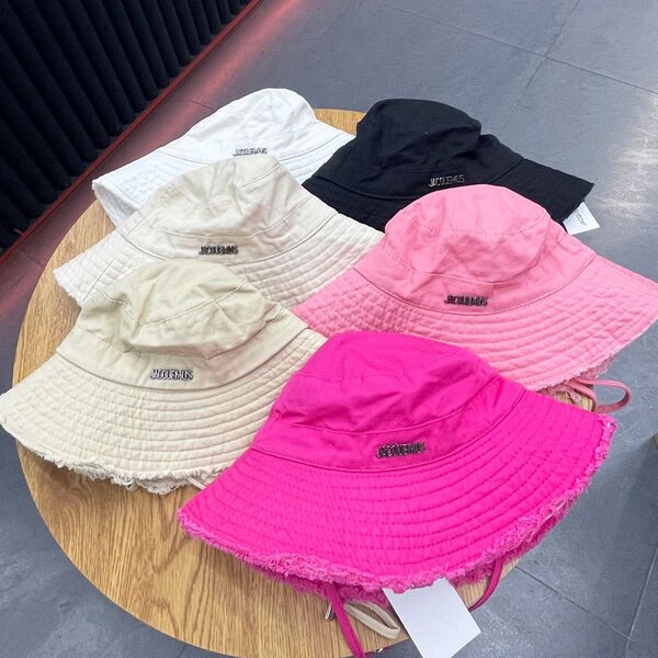 Jacquemus hat