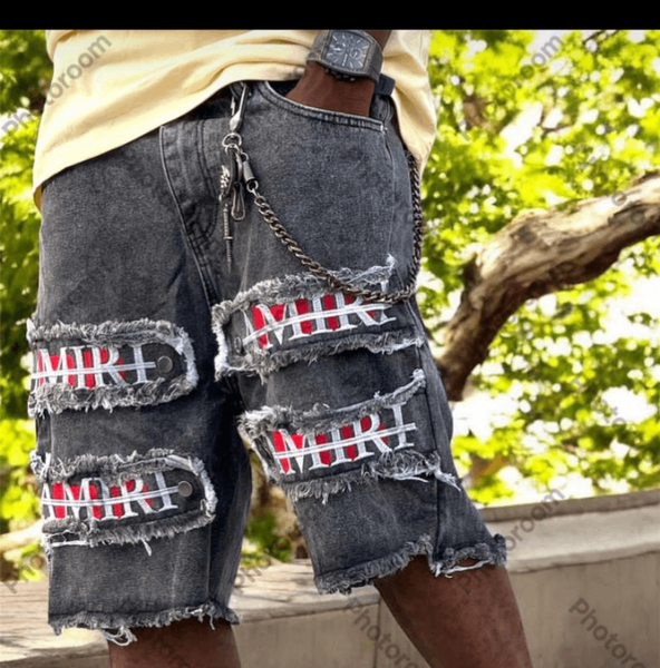 Shorts en jean déchirés tendance