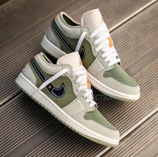 AIR JORDAN 1 LOW