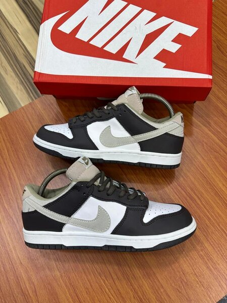 NIKE SB CLASSIC