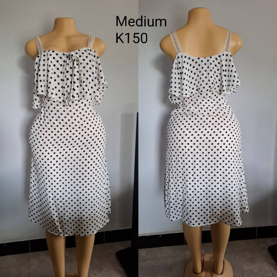 Robe blanc noir