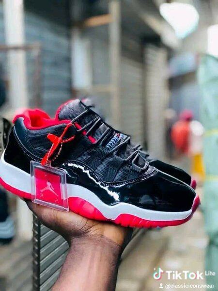 Jordan 11