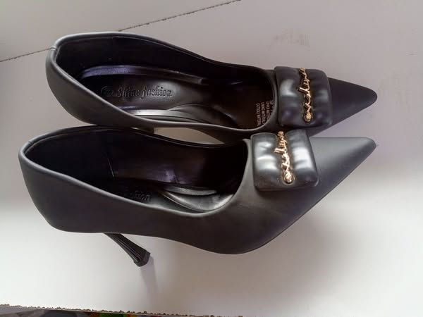 shoes with buckle