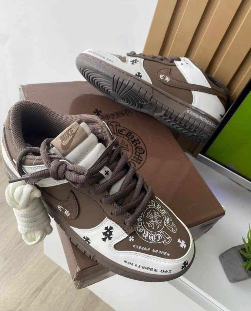 Nike sb dunk low Travis Scott