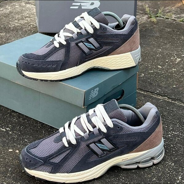 NEW BALANCE 1906F