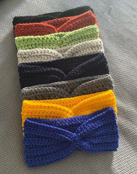 Bandeaux en tricot colorés