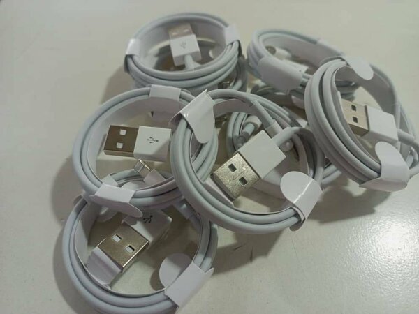 Câble USB iphone