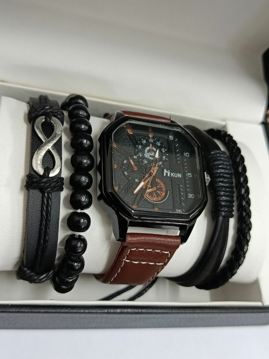 Montre homme élégante avec bracelets
