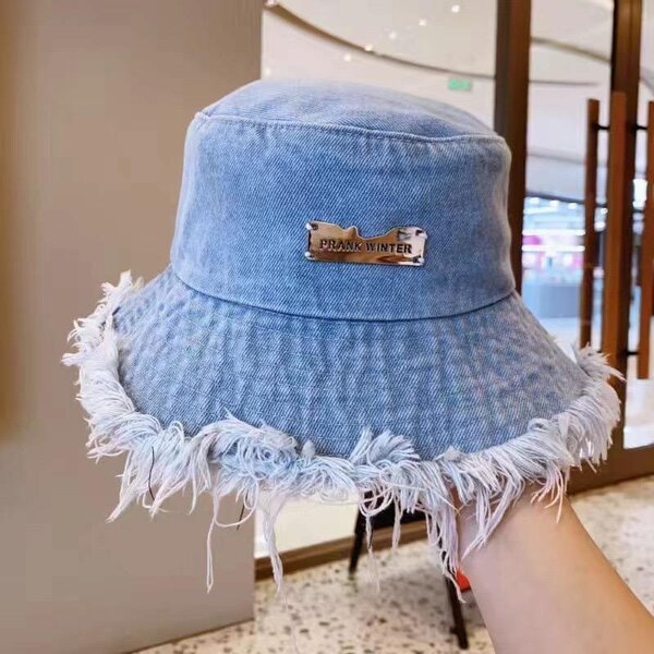 Ladies bucket