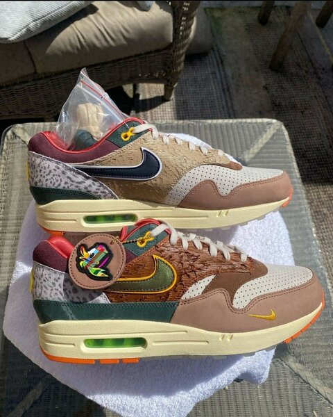 NIKE AIRMAX