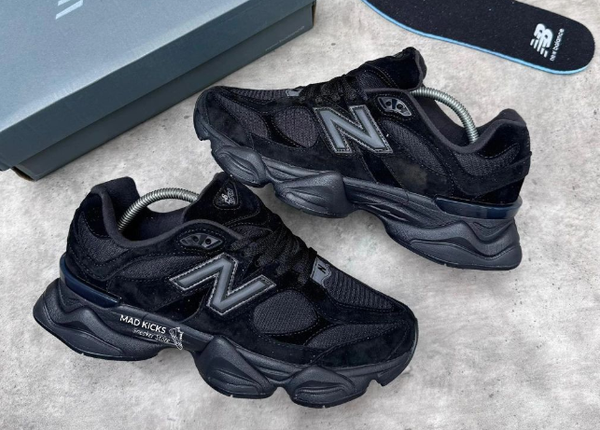 Black NB Sneakers