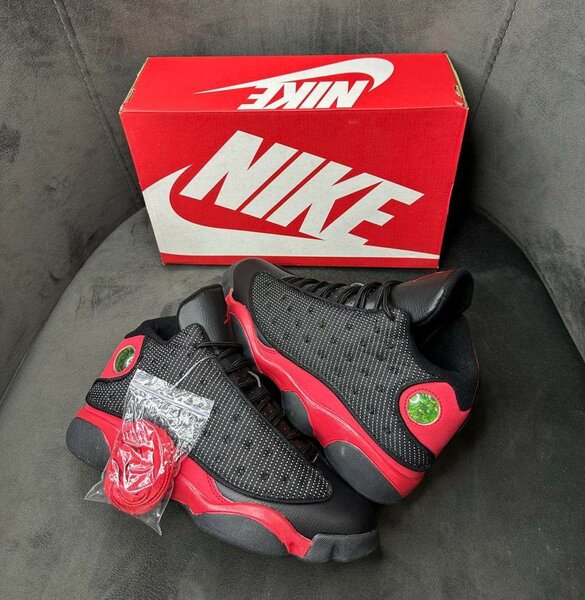 Jordan 13 retro black and red ️