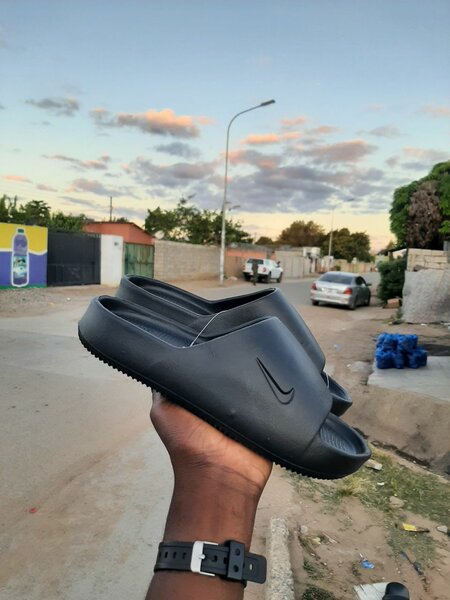 Nike yeezy
