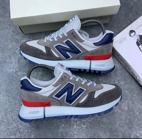 Fashion sneakers
