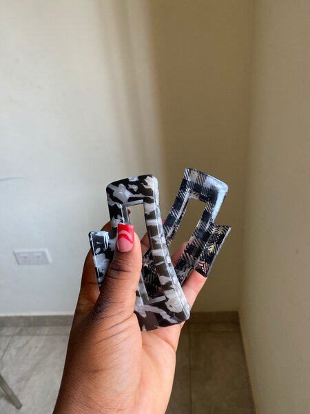 Claw clips