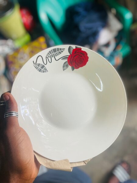 Assiette cassable