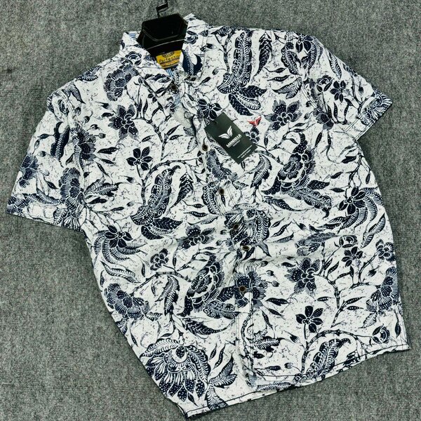 Short sleeve shirt