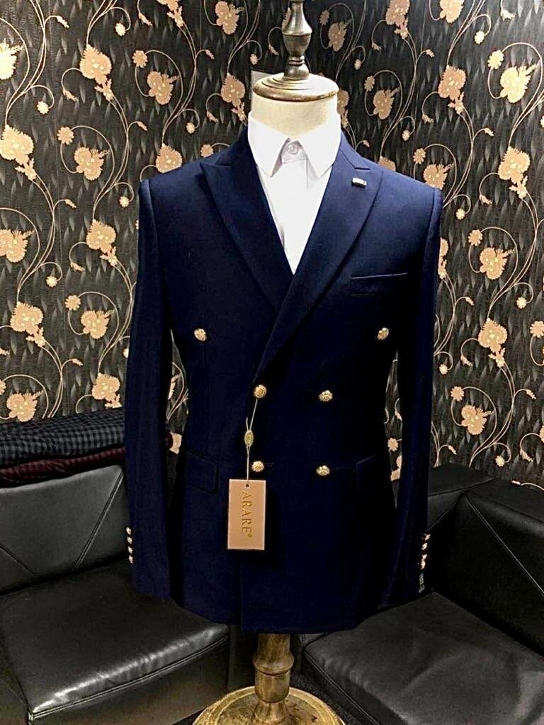 Costume croisés