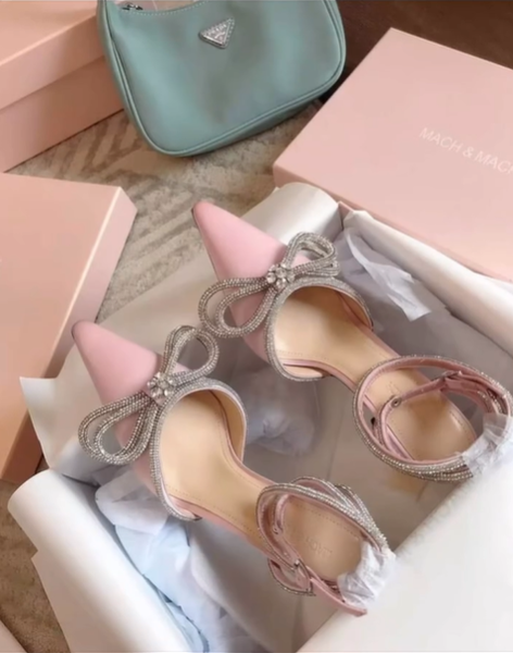 pink shoes