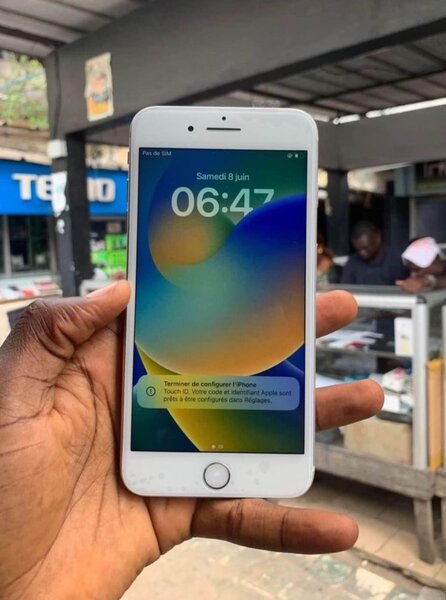iPhone 8 Plus