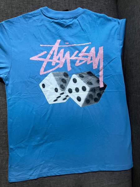 T-shirt bleu avec dés Stussy