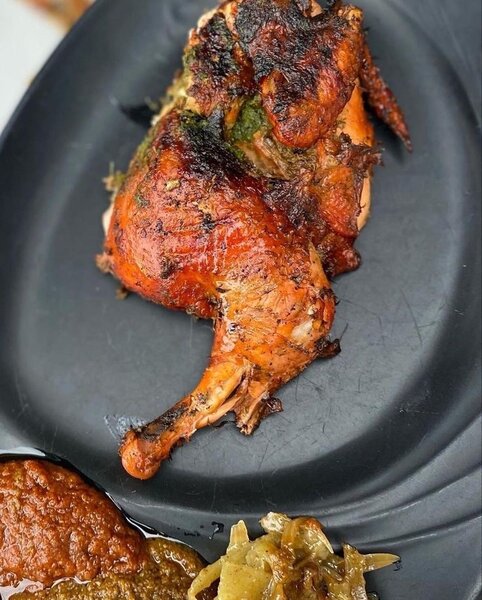 Demi poulet braisé